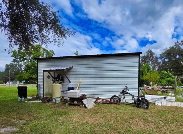 7326 SE Farm Road, Lee, FL 32059