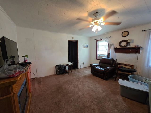 7326 SE Farm Road, Lee, FL 32059