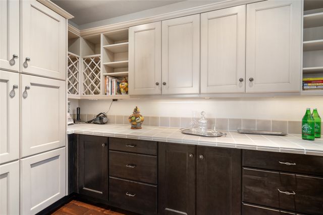 7 Calle Venado, Santa Fe, NM 87506