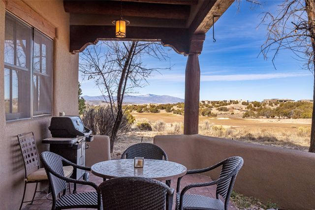 7 Calle Venado, Santa Fe, NM 87506