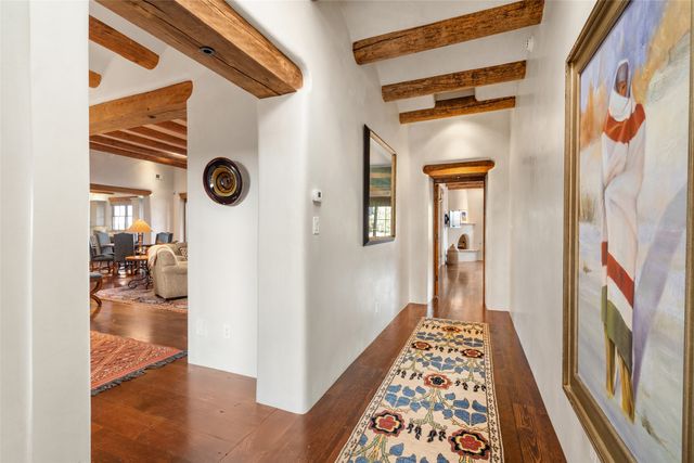 7 Calle Venado, Santa Fe, NM 87506