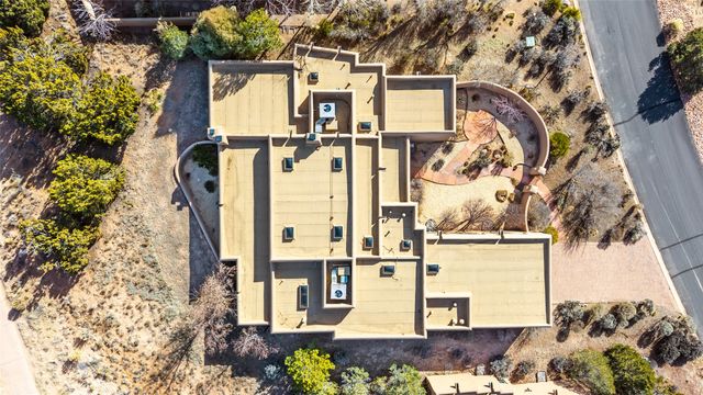 7 Calle Venado, Santa Fe, NM 87506