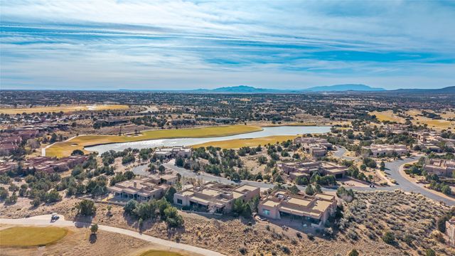 7 Calle Venado, Santa Fe, NM 87506