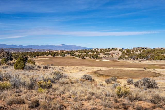 7 Calle Venado, Santa Fe, NM 87506