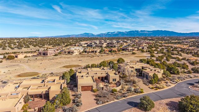 7 Calle Venado, Santa Fe, NM 87506