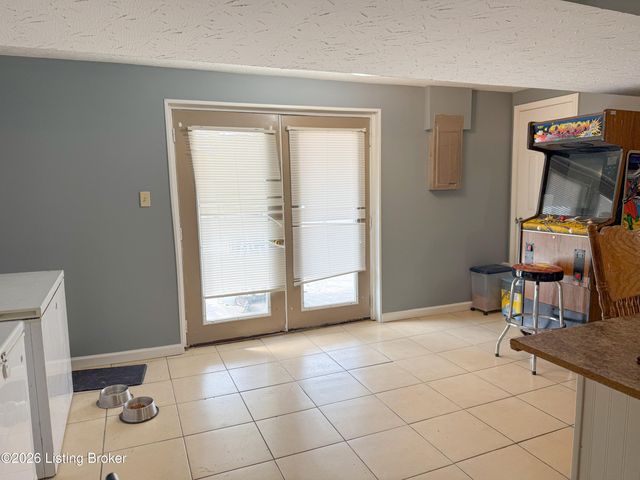 506 Alexander Dr, Leitchfield, KY 42754