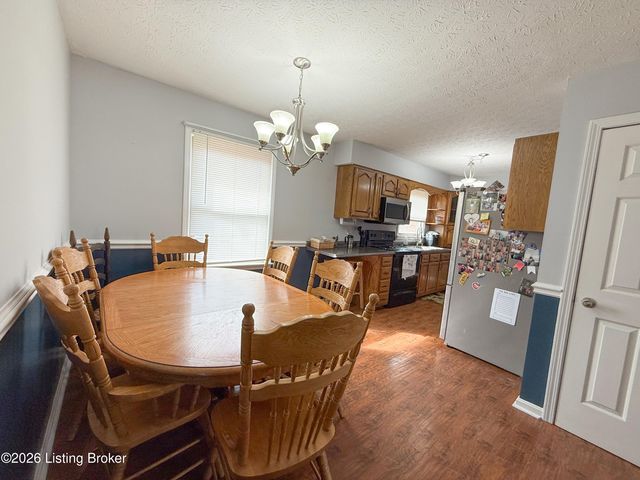 506 Alexander Dr, Leitchfield, KY 42754