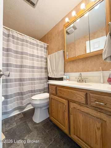 506 Alexander Dr, Leitchfield, KY 42754