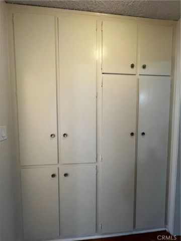 535 E Hazel 6, Inglewood, CA 90302