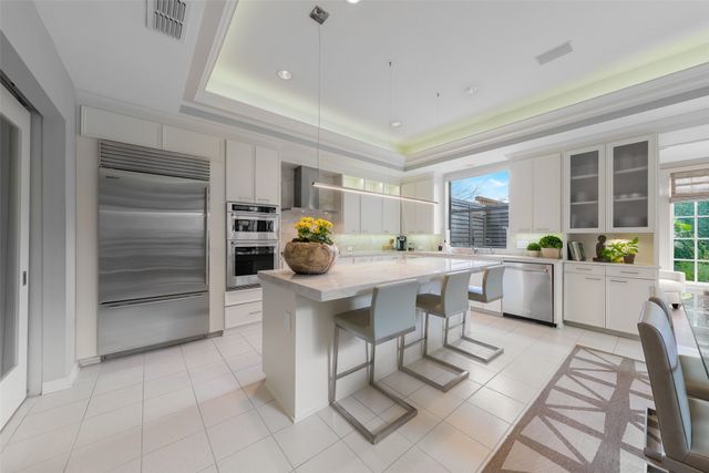 16037 Chalfont Circle, Dallas, TX 75248