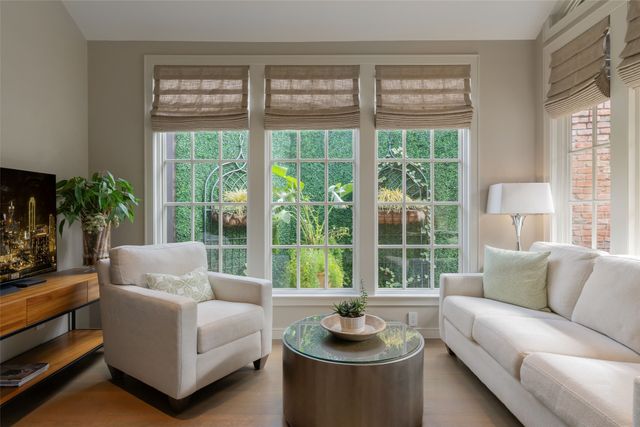 16037 Chalfont Circle, Dallas, TX 75248