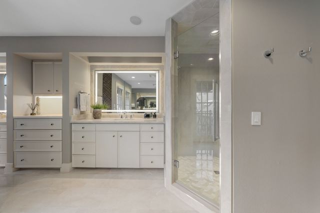 16037 Chalfont Circle, Dallas, TX 75248