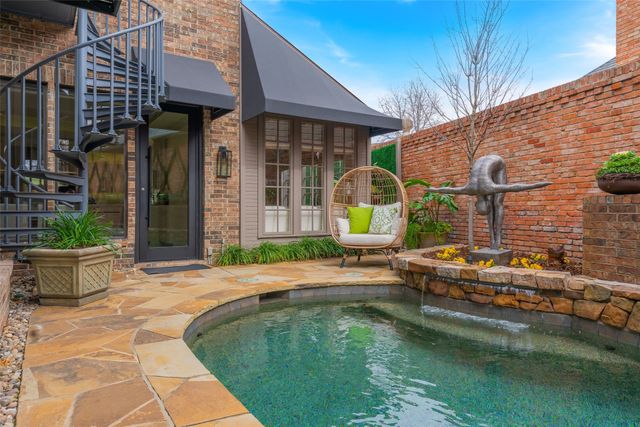 16037 Chalfont Circle, Dallas, TX 75248