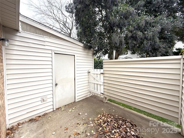 3722 Park Road E, Charlotte, NC 28209