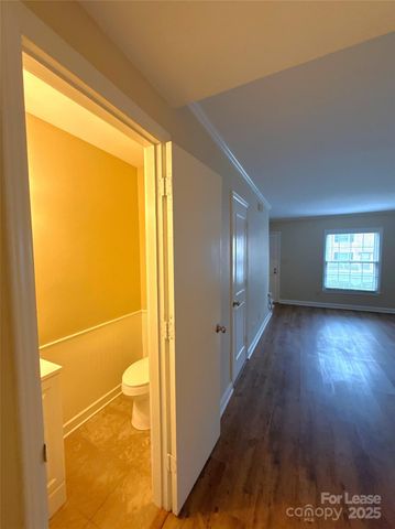 3722 Park Road E, Charlotte, NC 28209