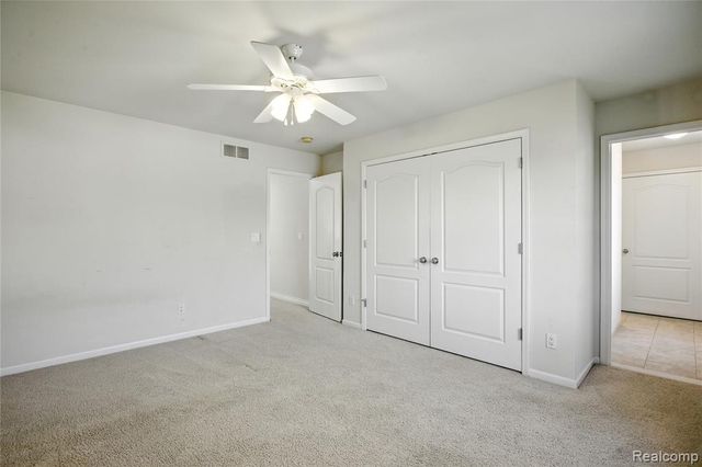 20678 Chestnut Circle, Livonia, MI 48152