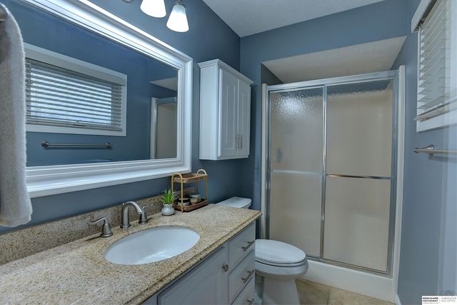 6310 N 108th Avenue Circle, Omaha, NE 68164