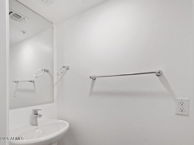 12570 N COTTON Lane 103940, Surprise, AZ 85388