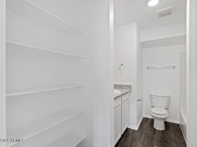 12570 N COTTON Lane 103940, Surprise, AZ 85388