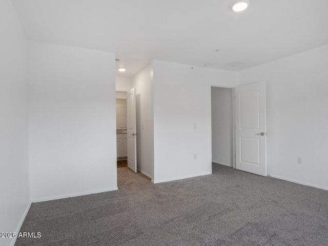 12570 N COTTON Lane 103940, Surprise, AZ 85388