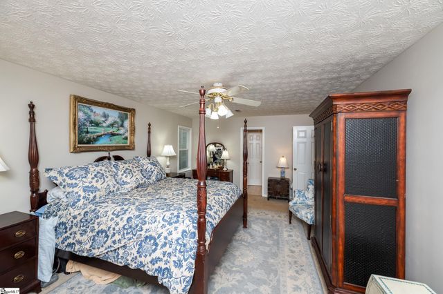 313 Shagbark Circle, Simpsonville, SC 29680