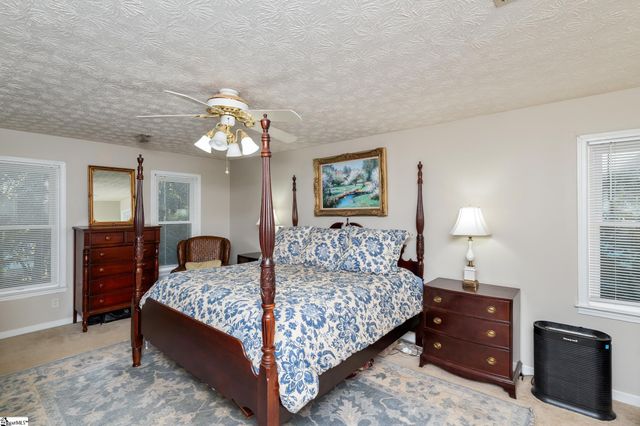 313 Shagbark Circle, Simpsonville, SC 29680