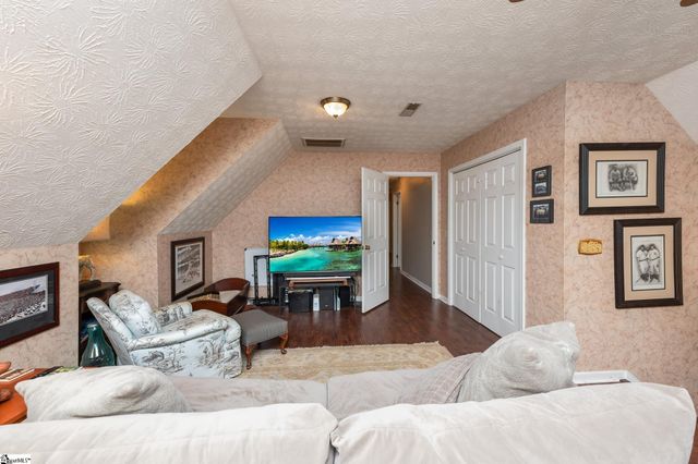 313 Shagbark Circle, Simpsonville, SC 29680