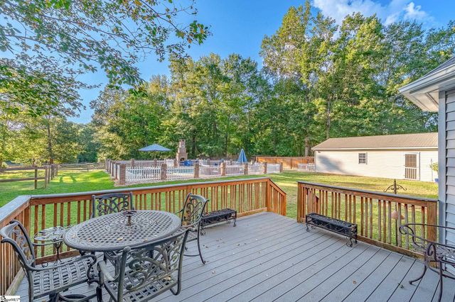 313 Shagbark Circle, Simpsonville, SC 29680