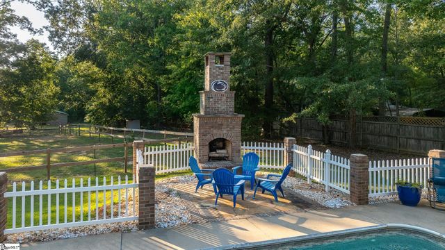 313 Shagbark Circle, Simpsonville, SC 29680