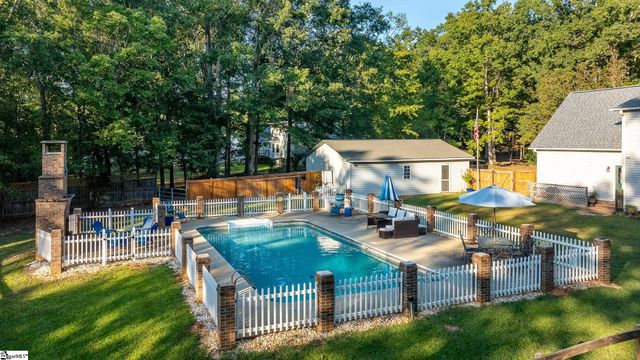 313 Shagbark Circle, Simpsonville, SC 29680