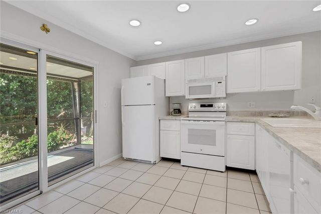 731 Elkcam CIR B113, Marco Island, FL 34145