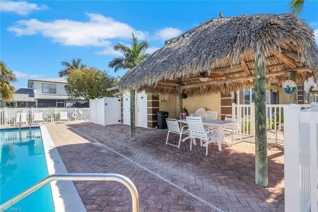 731 Elkcam CIR B113, Marco Island, FL 34145