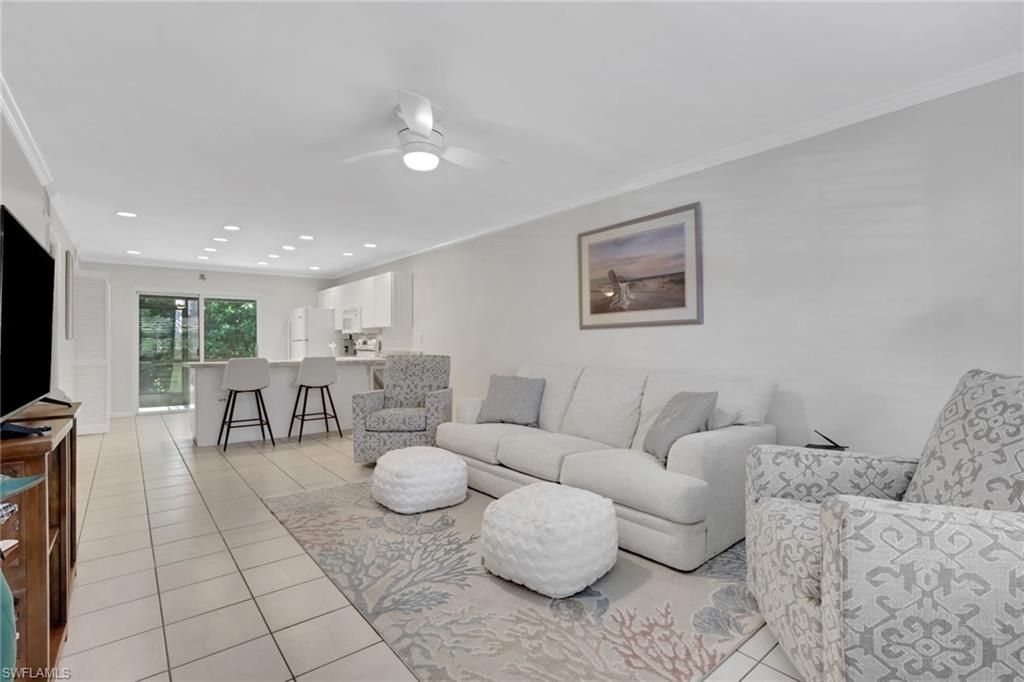 731 Elkcam CIR B113, Marco Island, FL 34145