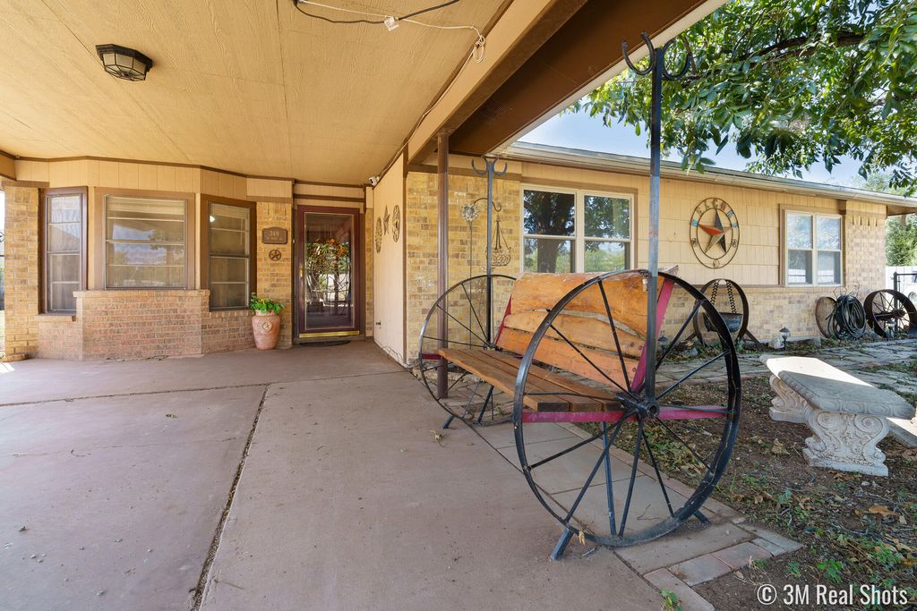 Image 1 of property listing at 349 W 34th Street, San Angelo, TX 76903