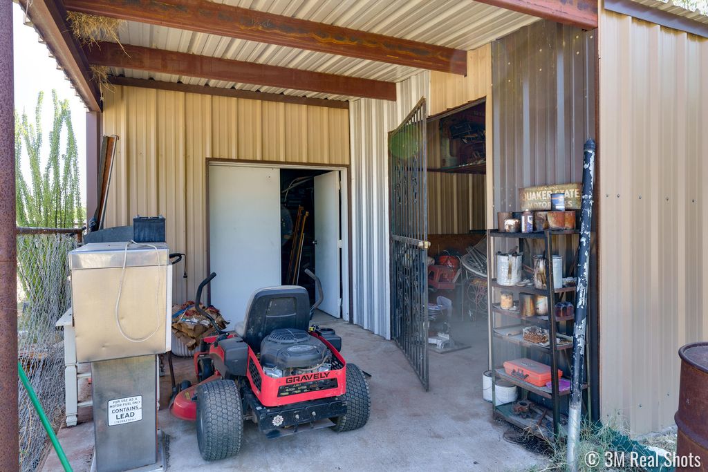 Image 37 of property listing at 349 W 34th Street, San Angelo, TX 76903
