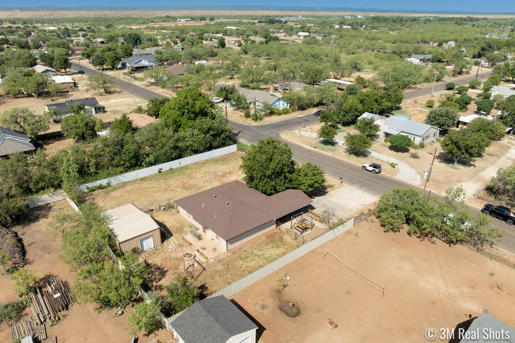 Image 40 of property listing at 349 W 34th Street, San Angelo, TX 76903
