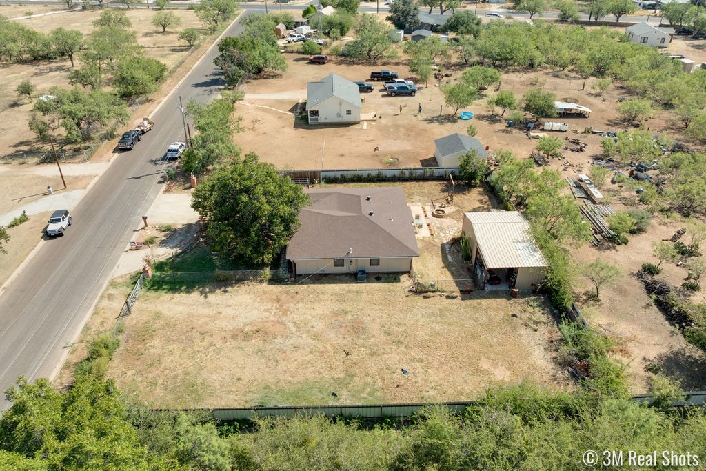 Image 43 of property listing at 349 W 34th Street, San Angelo, TX 76903