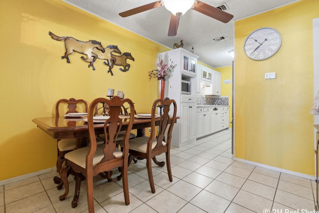 Image 9 of property listing at 349 W 34th Street, San Angelo, TX 76903