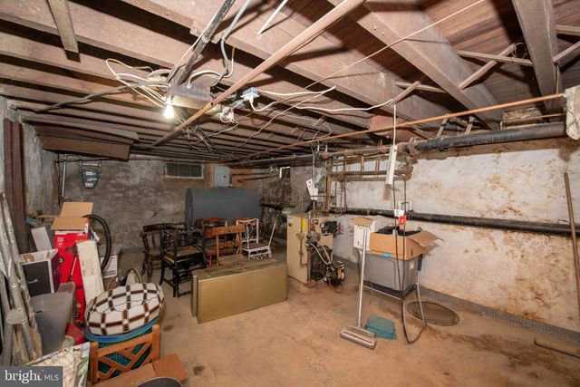 8411 SHAWNEE ST, Philadelphia, PA 19118