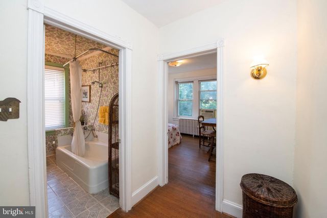 8411 SHAWNEE ST, Philadelphia, PA 19118