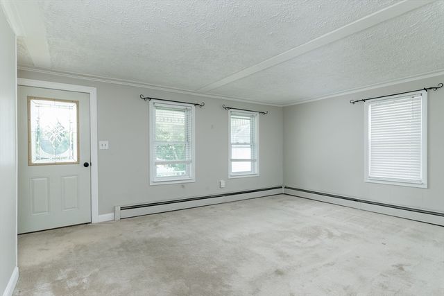 25 Prospect St, Ware, MA 01082