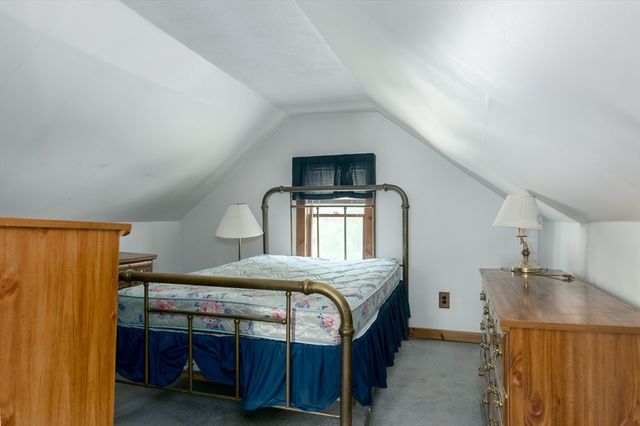 25 Prospect St, Ware, MA 01082