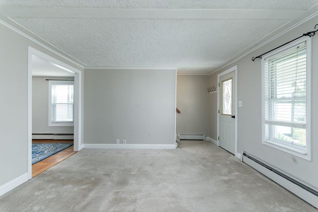 25 Prospect St, Ware, MA 01082