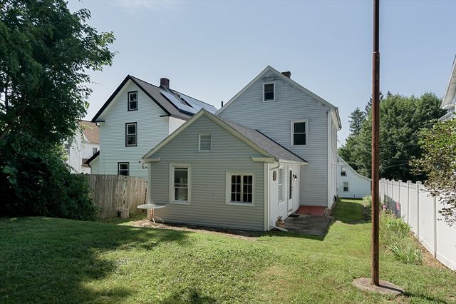 25 Prospect St, Ware, MA 01082