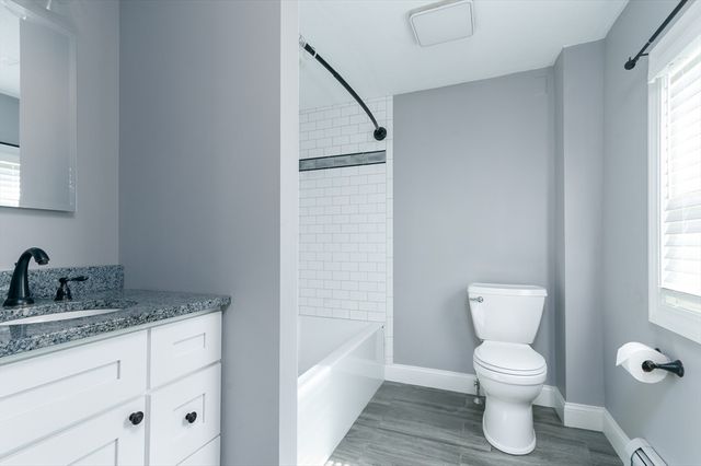 25 Prospect St, Ware, MA 01082