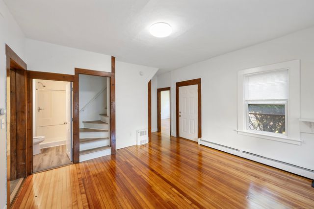 36 Woodbridge Street, Manchester, CT 06042