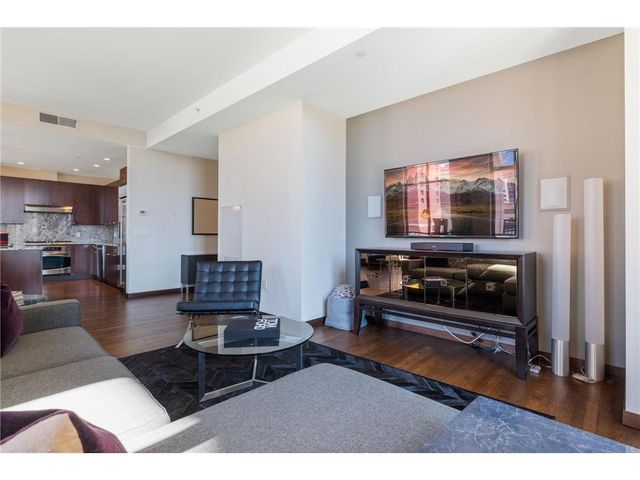 201 S 11th Street 500, Minneapolis, MN 55403