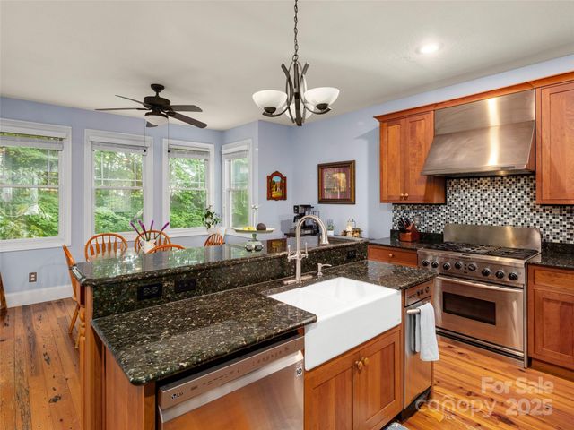 303 S Braeside Court, Asheville, NC 28803