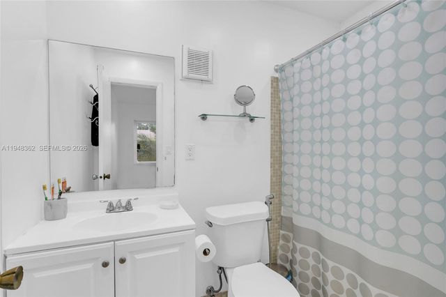 12321 SW 114th Ter, Miami, FL 33186