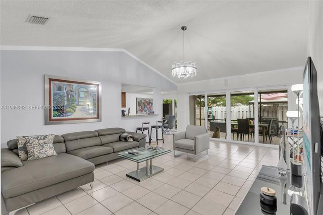 12321 SW 114th Ter, Miami, FL 33186